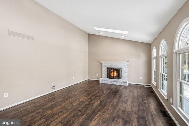 6 ABINGTON RD, Mount Laurel, NJ 08054