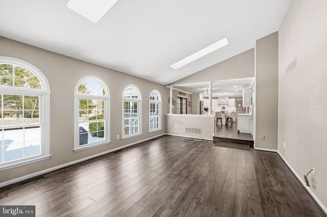 6 ABINGTON RD, Mount Laurel, NJ 08054