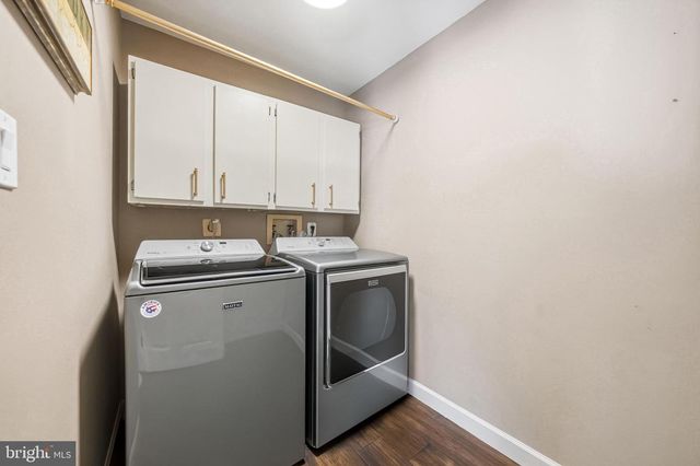 6 ABINGTON RD, Mount Laurel, NJ 08054