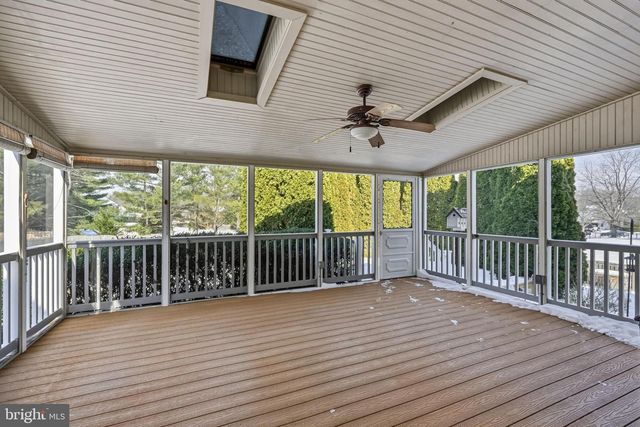 6 ABINGTON RD, Mount Laurel, NJ 08054