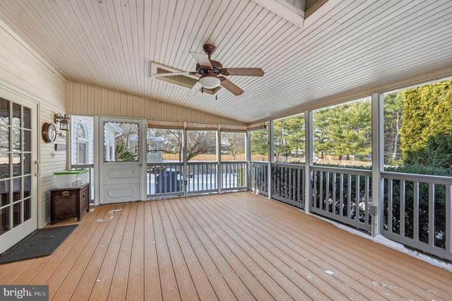 6 ABINGTON RD, Mount Laurel, NJ 08054