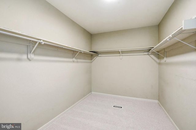 6 ABINGTON RD, Mount Laurel, NJ 08054