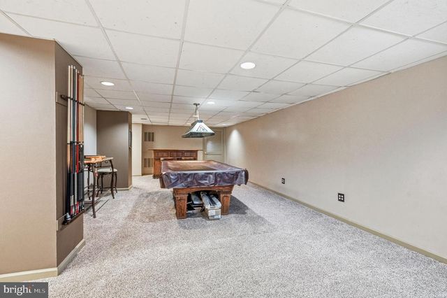 6 ABINGTON RD, Mount Laurel, NJ 08054