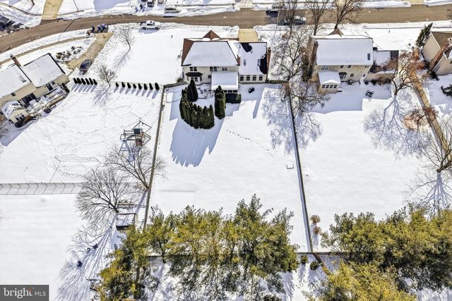 6 ABINGTON RD, Mount Laurel, NJ 08054