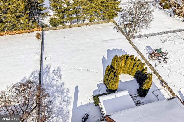 6 ABINGTON RD, Mount Laurel, NJ 08054