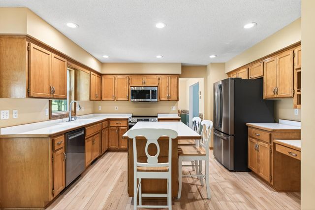 3771 Mount Vernon Lane, Woodbury, MN 55129