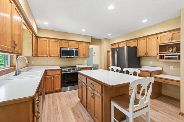 3771 Mount Vernon Lane, Woodbury, MN 55129