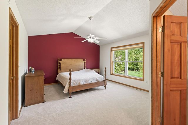 3771 Mount Vernon Lane, Woodbury, MN 55129