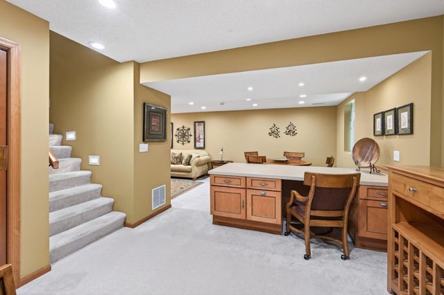 3771 Mount Vernon Lane, Woodbury, MN 55129