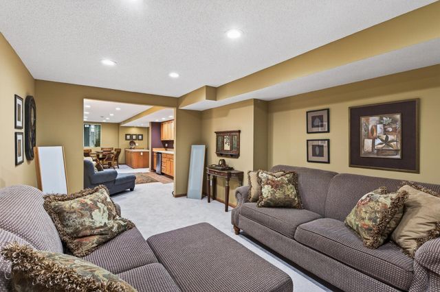 3771 Mount Vernon Lane, Woodbury, MN 55129