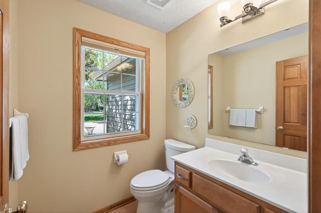 3771 Mount Vernon Lane, Woodbury, MN 55129