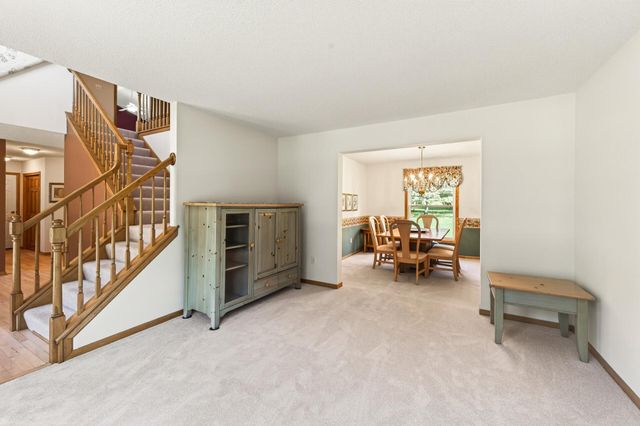 3771 Mount Vernon Lane, Woodbury, MN 55129