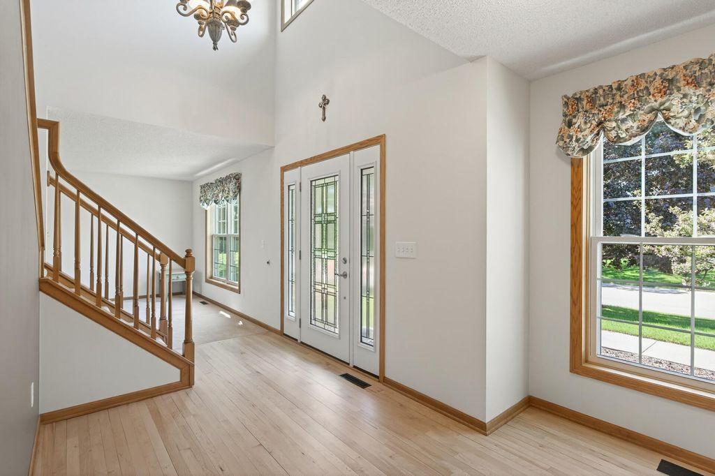 3771 Mount Vernon Lane, Woodbury, MN 55129 — photo 4