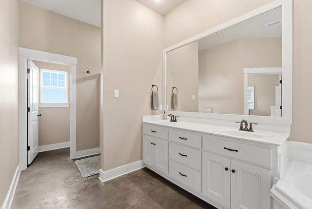 215 Merlot Drive, Conway, AR 72034