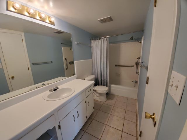 2100 W Beach Drive APT B102, Panama City, FL 32401