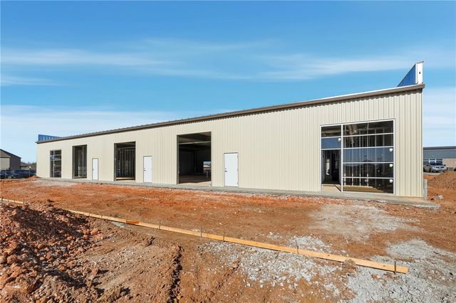 2420 S 8th Street Suite 1&2, Rogers, AR 72758