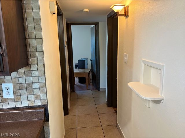 5213 Pebble Beach Boulevard, Las Vegas, NV 89108