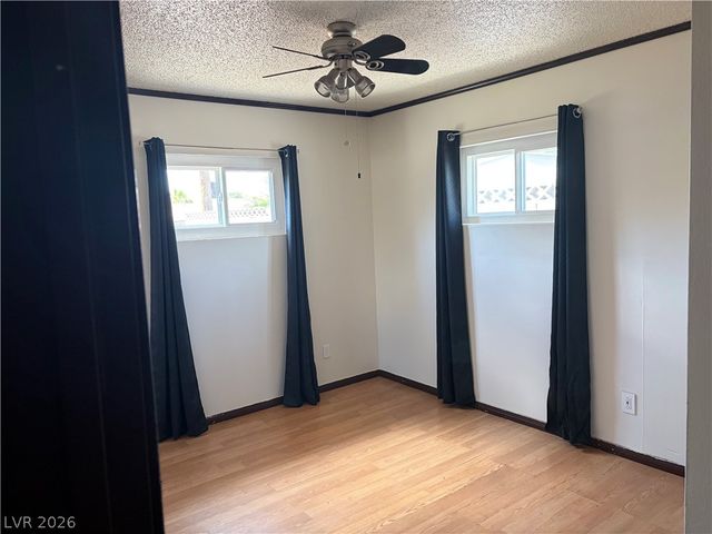 5213 Pebble Beach Boulevard, Las Vegas, NV 89108