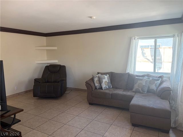 5213 Pebble Beach Boulevard, Las Vegas, NV 89108