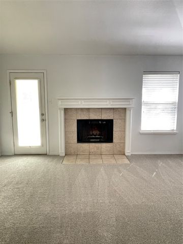 1209 Hidden Glade Drive, Mansfield, TX 76063