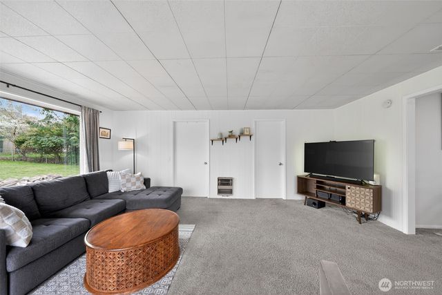 646 SE Ely Street, Oak Harbor, WA 98277