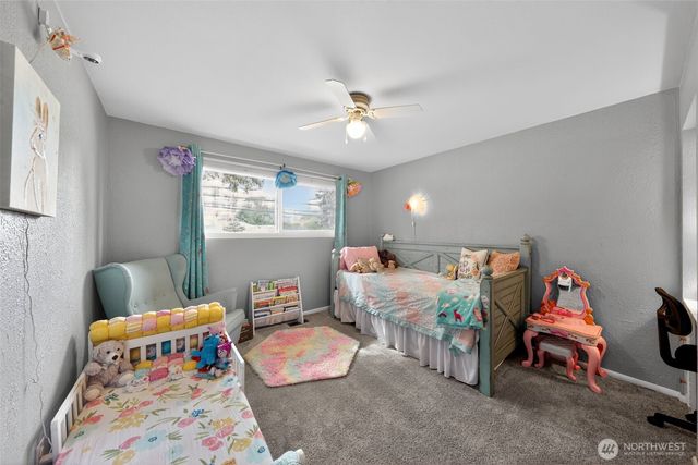 646 SE Ely Street, Oak Harbor, WA 98277