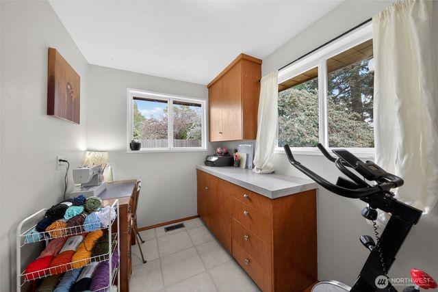 646 SE Ely Street, Oak Harbor, WA 98277