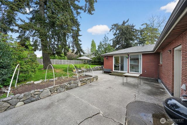 646 SE Ely Street, Oak Harbor, WA 98277