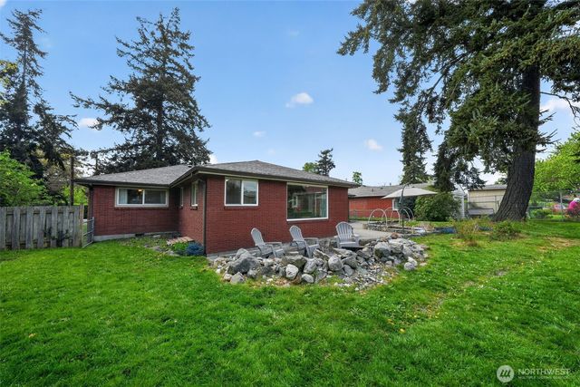 646 SE Ely Street, Oak Harbor, WA 98277
