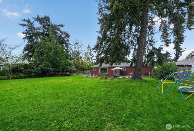 646 SE Ely Street, Oak Harbor, WA 98277