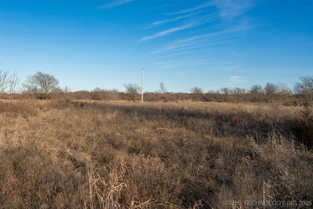 5 Hobbs Creek Trail, Collinsville, OK 74021