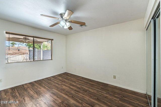 2914 E CHARLESTON Avenue, Phoenix, AZ 85032