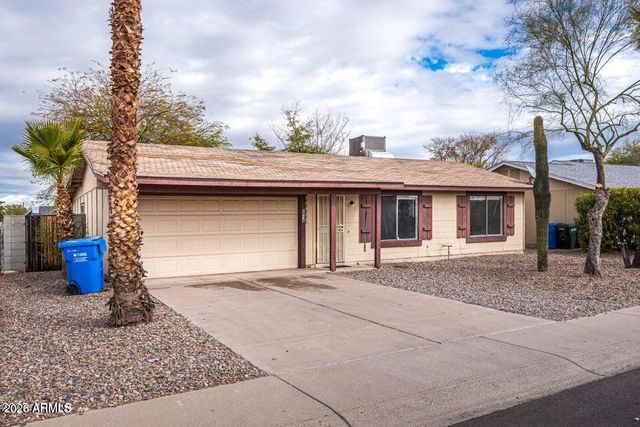 2914 E CHARLESTON Avenue, Phoenix, AZ 85032