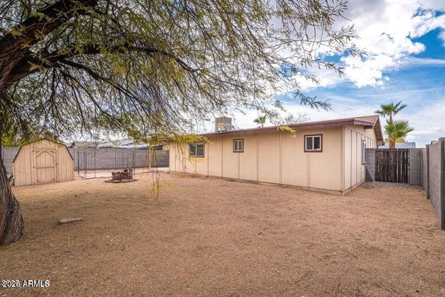 2914 E CHARLESTON Avenue, Phoenix, AZ 85032