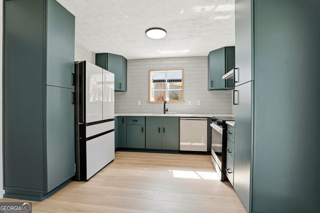 310 Wood Ridge, Peachtree City, GA 30269