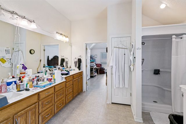 1425 Tobie Layne Street, Benbrook, TX 76126