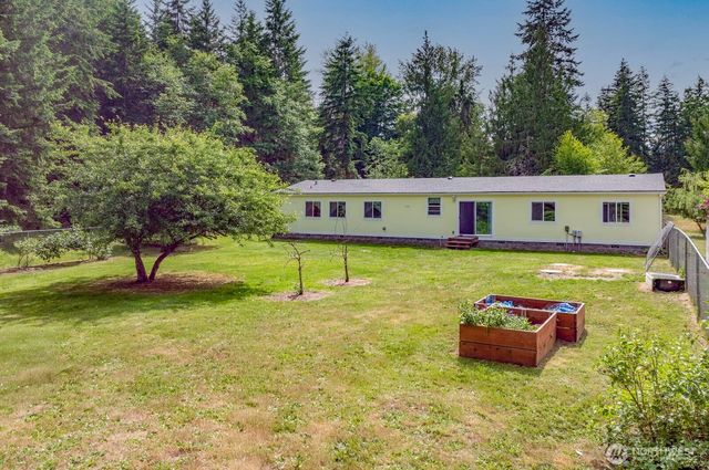 239 Robinson Road, Port Angeles, WA 98362