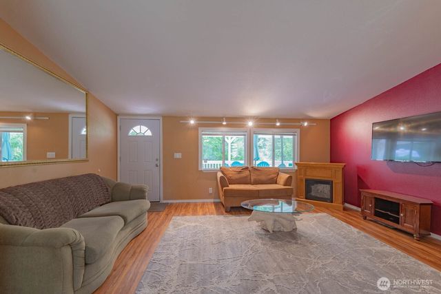 239 Robinson Road, Port Angeles, WA 98362