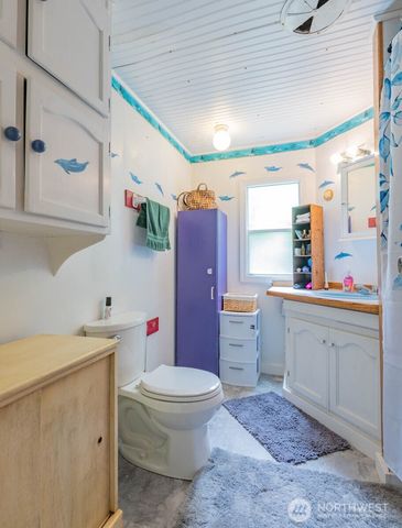 239 Robinson Road, Port Angeles, WA 98362