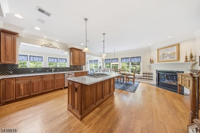60 Morgan Dr, Sparta Twp., NJ 07871