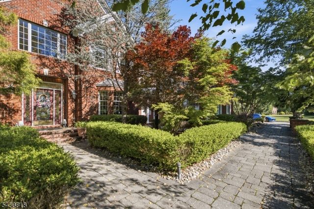 60 Morgan Dr, Sparta Twp., NJ 07871