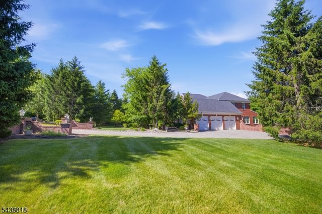 60 Morgan Dr, Sparta Twp., NJ 07871