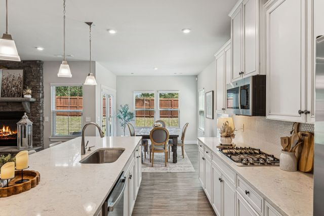 2005 Tanager Dr, Brentwood, TN 37027