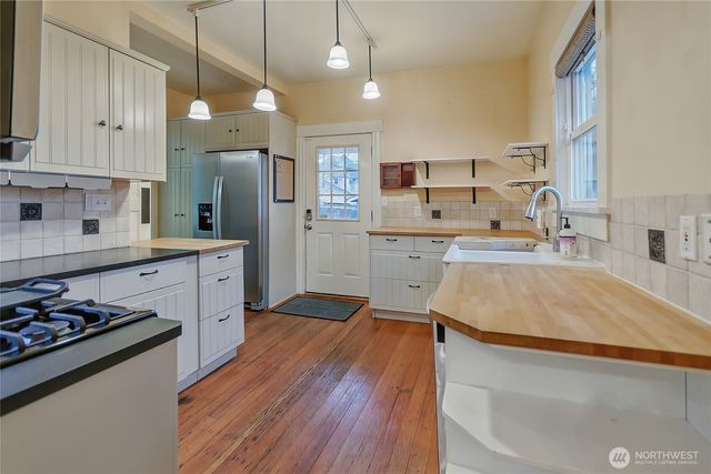 717 S L Street, Tacoma, WA 98405