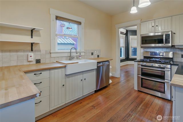 717 S L Street, Tacoma, WA 98405