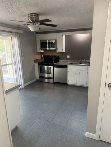 1219 Pawtucket Blvd 75, Lowell, MA 01854