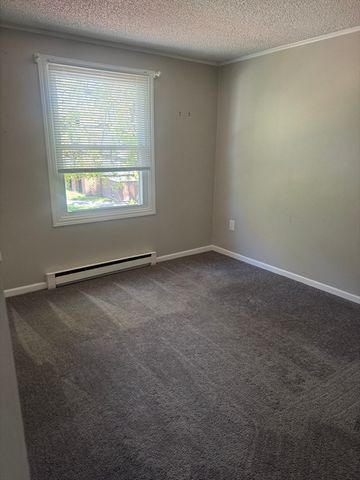 1219 Pawtucket Blvd 75, Lowell, MA 01854