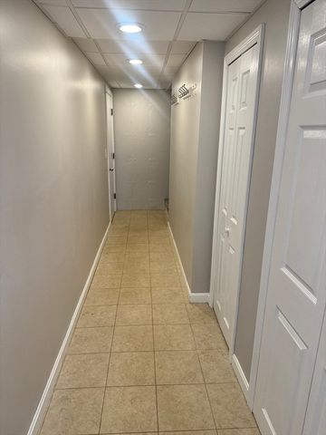 1219 Pawtucket Blvd 75, Lowell, MA 01854