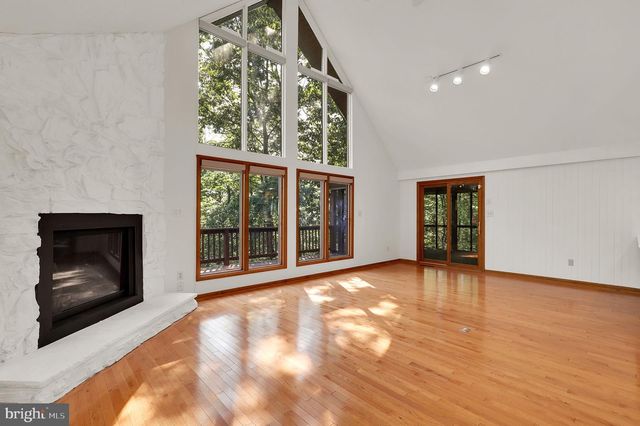 986 WALDEN RD, Hedgesville, WV 25427