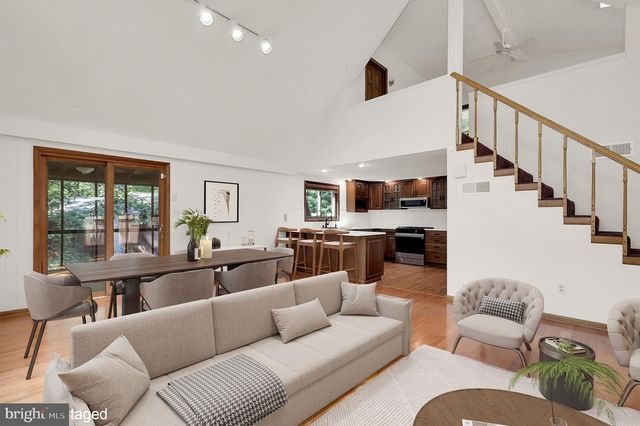 986 WALDEN RD, Hedgesville, WV 25427